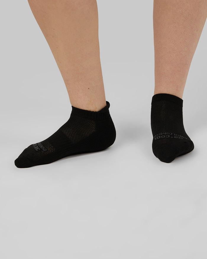 32 Degrees Black _ Women's 6-Pack Cool Comfort Ankle Running Socks {bottom}{right}