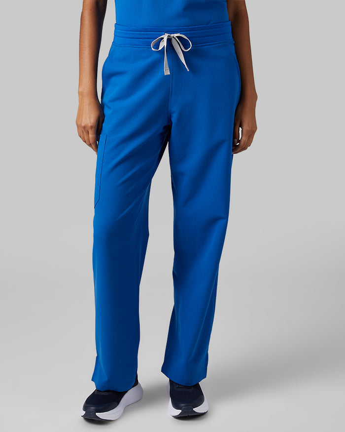 32 Degrees Royal _ Womens Cargo scrub Pants {model: Arantza is 5'9"and size 2 wearing size XS}{bottom}{right} {bottom}{right}