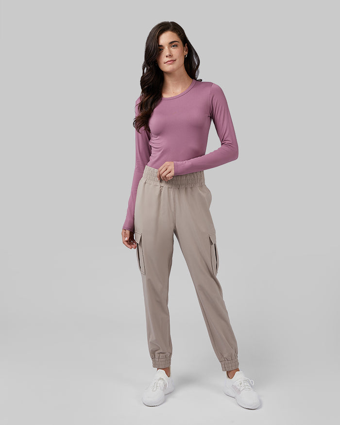 32 Degrees Mocha Meringue _ Women's Commuter Cargo Jogger {model: Katie is 5'10"and size 4, wearing size S}{bottom}{right} {bottom}{right}