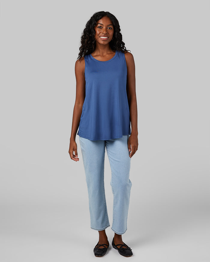 32 Degrees True Navy _ Women's Cool Flowy Bra Tank {model: Autumn is 5'7"and size 4, wearing size S}{bottom}{right} {bottom}{right}