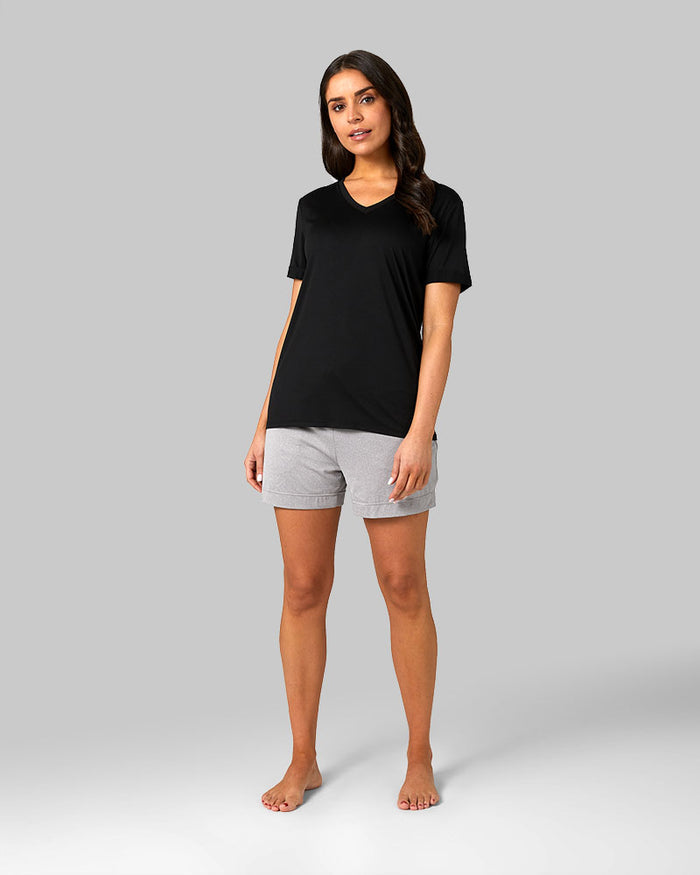 32 Degrees Black _ Women's Cool Relaxed Sleep T-Shirt {model: Bruna is 5'7 and size 4, wearing size S}{bottom}{right} {bottom}{right}