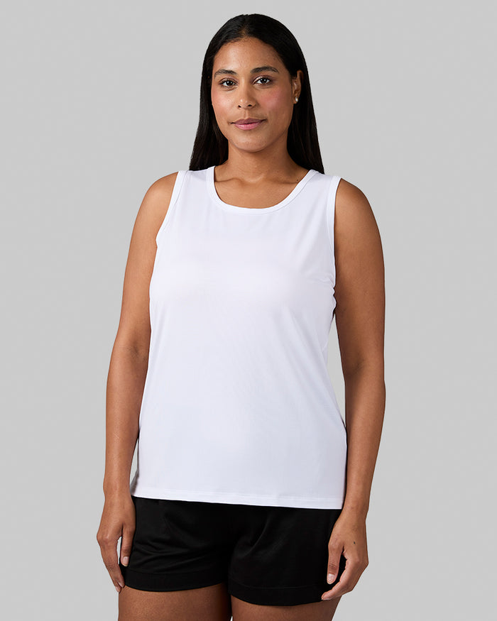 32 Degrees White _ Women's Cool Relaxed Sleep Tank {model: Aimee is 5'9" and size 12, wearing size L}{bottom}{right} {bottom}{right}