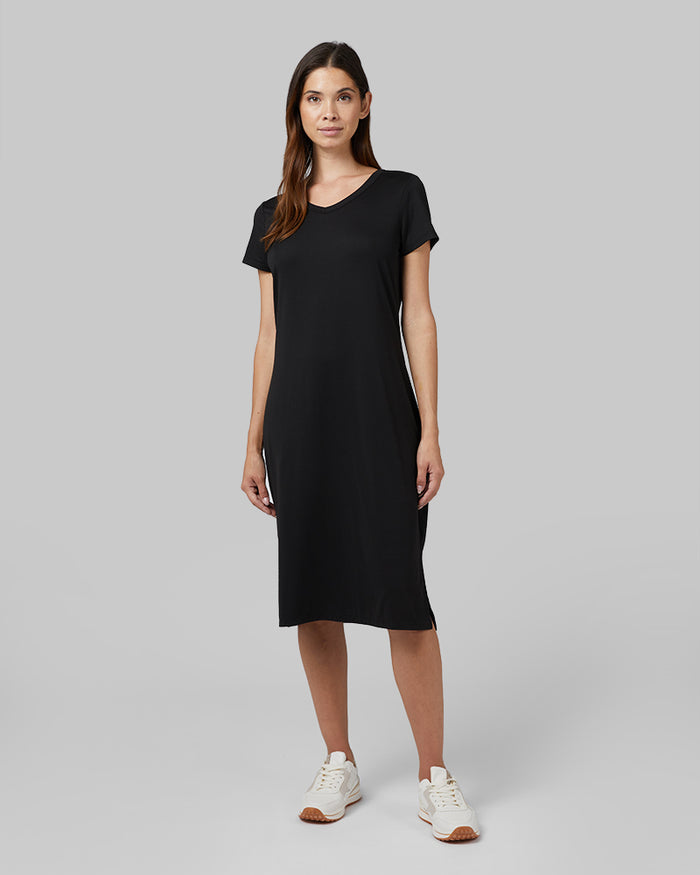 32 Degrees Black _ Women's Cool T-Shirt Dress {model: Giza is 5'8" and size 4, wearing size S}{bottom}{right}{bottom}{right}