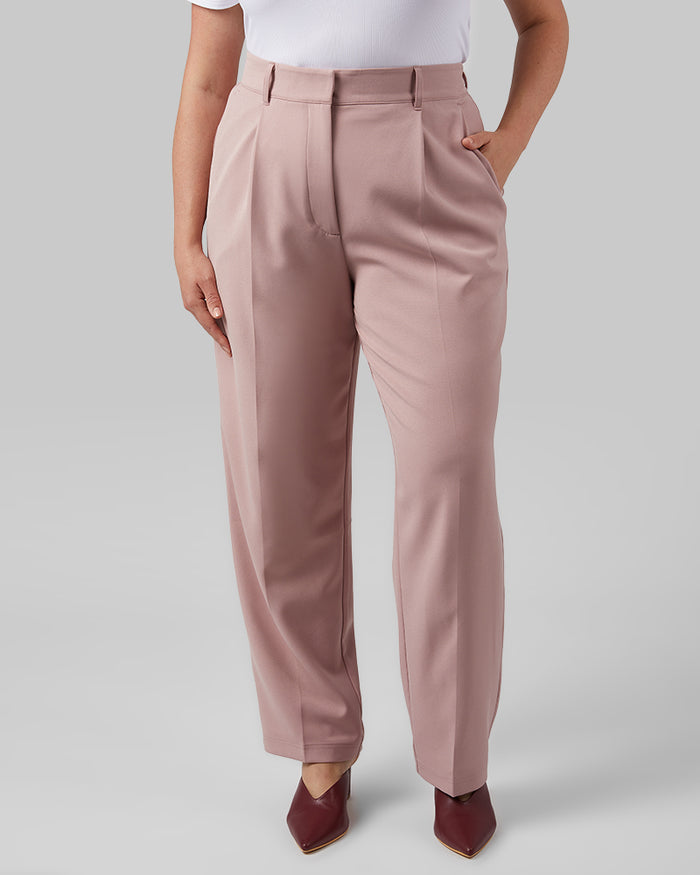 32 Degrees Deauville Mauve _ Women's Relaxed Pleated Pant {model: Allison is 5'9"and size 14 wearing size L}{bottom}{right} {bottom}{right}
