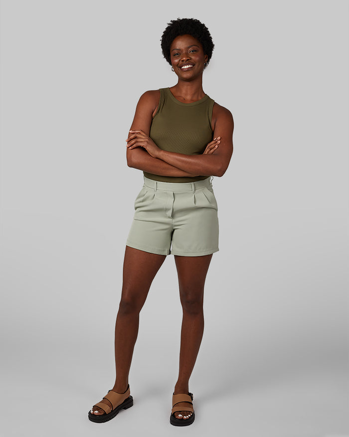 32 Degrees Laurel Green _ Women's Pleated Pull-On short {model: Wemi is 5'10"and size 2-4 wearing size S}{bottom}{right} {bottom}{right}