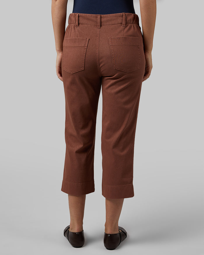 32 Degrees Myristica _ Women's Mini Knitted Twill Capri {model: Rayana is 5'9"and size 4-6 wearing size S}{bottom}{right} {bottom}{right}