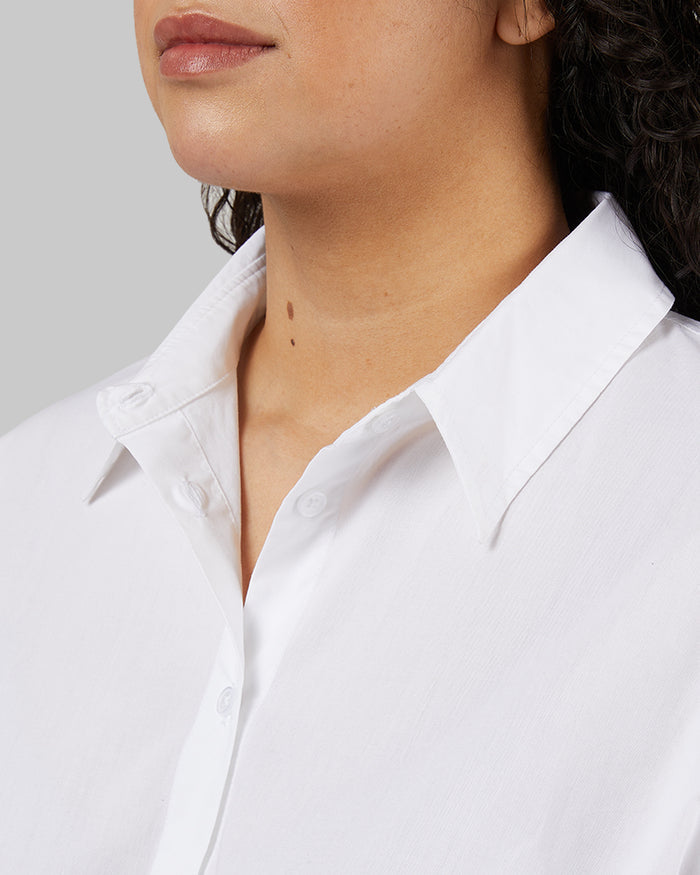 32 Degrees White _ Women's Oversized Cotton Long sleeve Button-Up {model: Kimberly is 5'9"and size 14 wearing size L}{bottom}{right} {bottom}{right}