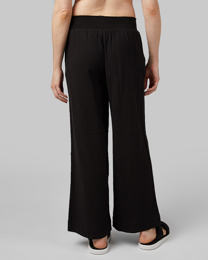 32 Degrees Black _ Women's soft Gauze Ankle Pant {model: Rachel is 5'9.5"and size 4 wearing size S}{bottom}{right} {bottom}{right}