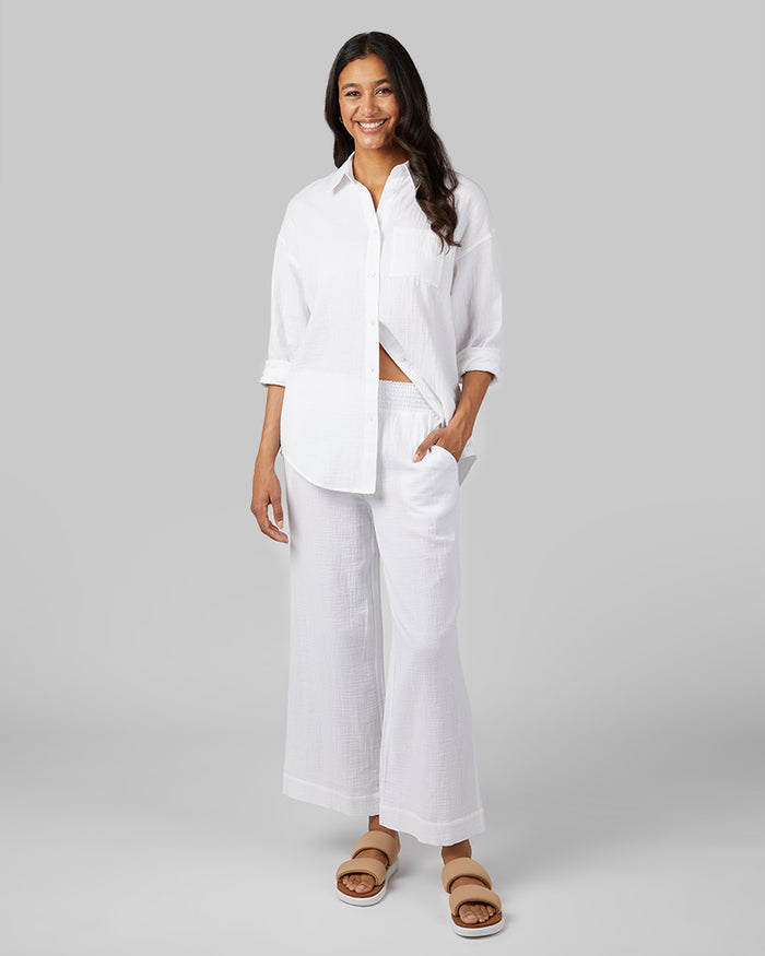 32 Degrees White _ Women's soft Gauze Oversized Long sleeve Button-Up {model: Jess is 5'11"and size 4 wearing size S}{bottom}{right} {bottom}{right}