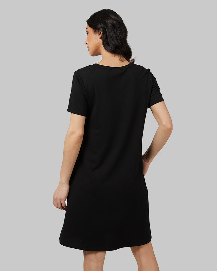 32 Degrees Black _ Women's soft Knit Pocket Dress {model: Rowena is 5'8"and size 4 wearing size S}{bottom}{right} {bottom}{right}