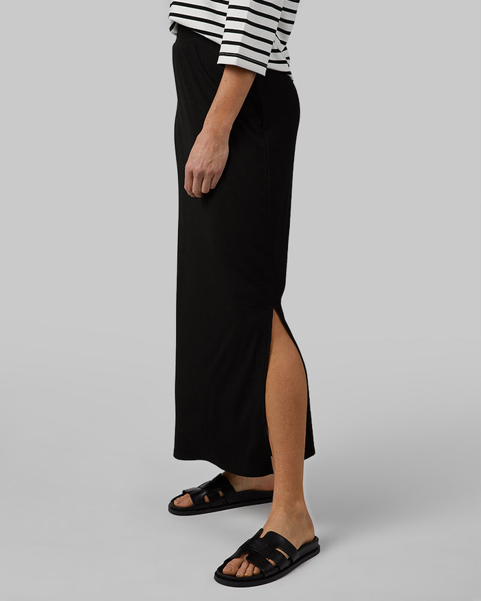32 Degrees Black _ Women's Soft Rib Maxi Skirt {model: Sandrine is 5'9"and size 4 wearing size S}{bottom}{right} {bottom}{right}