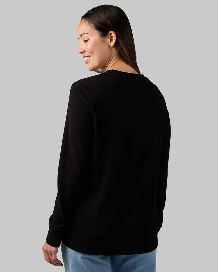 32 Degrees Black _ Women's soft sweater Knit Vneck Top {model: Selina is 5'7"and size 4 wearing size S}{bottom}{right} {bottom}{right}
